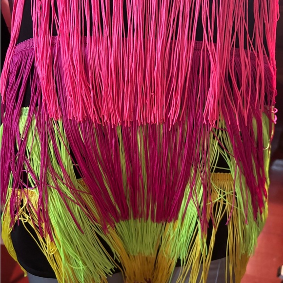 No 1 Los Angeles Size Small Women’s Fringed Backless Costume Tie Neck An… - Picture 3 of 8